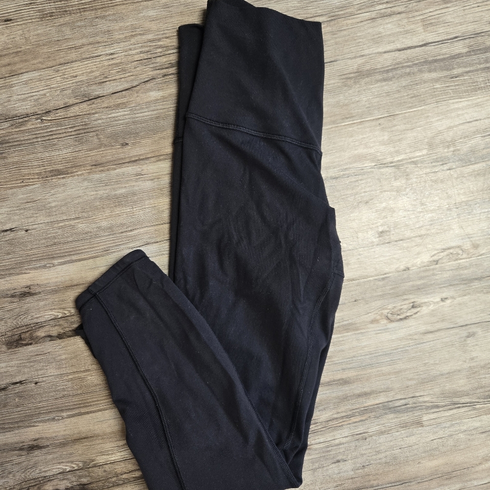 Lululemon High Rise Wunder Under 25"